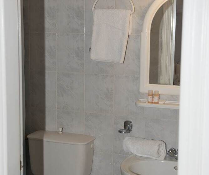 استوديو إقتصادى, Blue Sky Summer