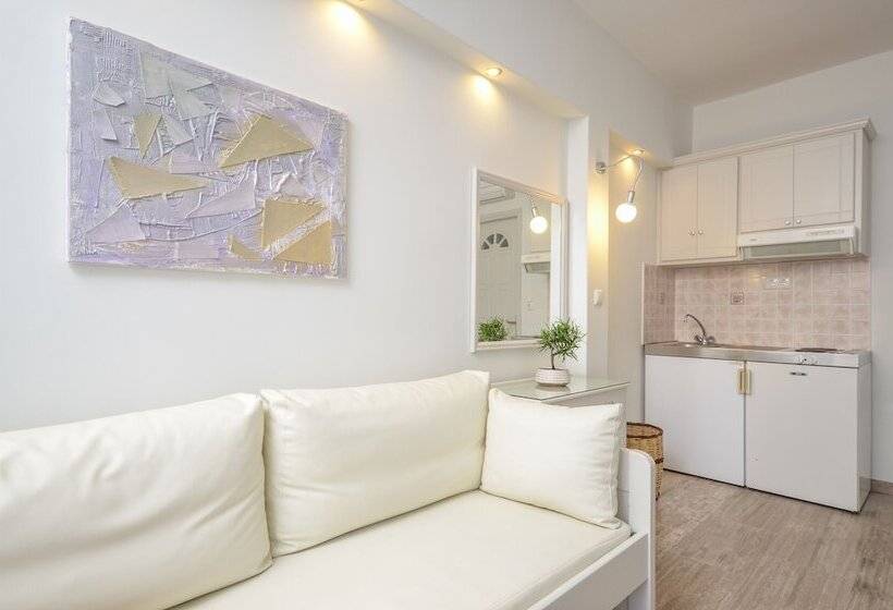 إستوديو سوبيريور, Blue Sky Summer