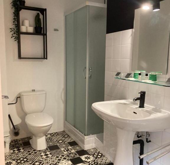 חדר סטנדרט, Le Haylton