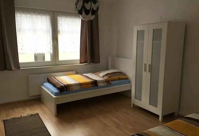 ２ベッドルームアパートメント, Apartment Am Rathaus