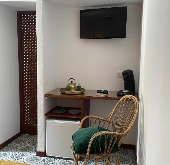 Номер Стандарт Вид на Бассейн, Kasbah Andaluz Guest House