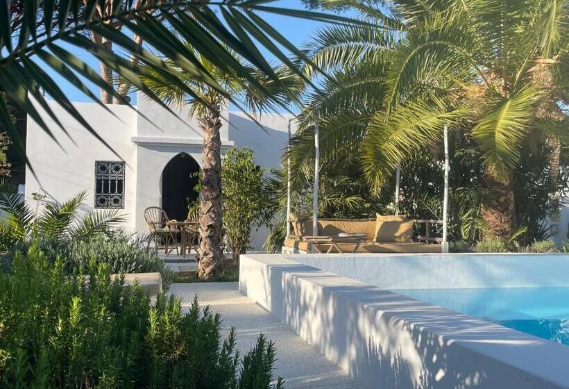 Номер Стандарт Вид на Бассейн, Kasbah Andaluz Guest House