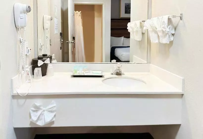 ジュニアスイート, Bayvue Hotel, Resort & Suites