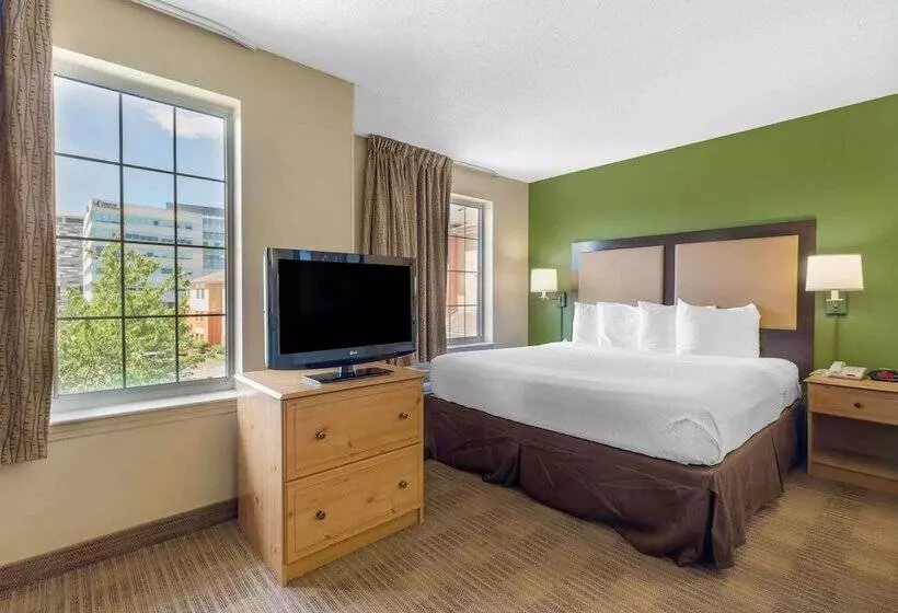 استودیوی لوکس, Extended Stay America Suites  Boston  Burlington