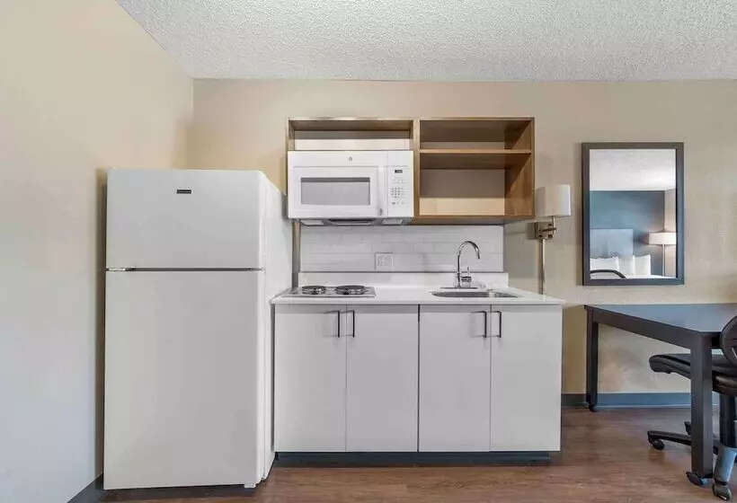 استودیوی پریمیوم, Extended Stay America Suites  Boston  Burlington