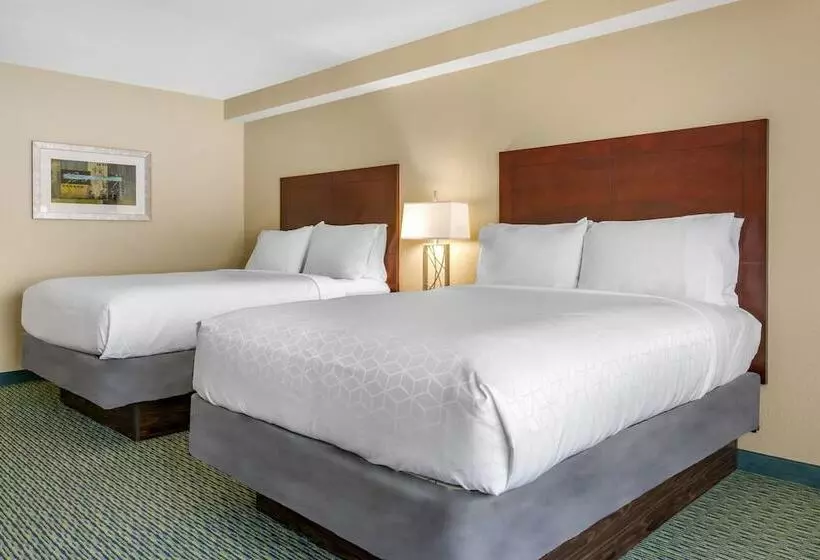 سوییت با چشم‌انداز استخر, Holiday Inn Resort Orlando   Lake Buena Vista, An Ihg