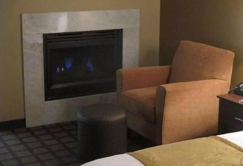 キングサイズベッドのスタンダードルーム, Best Western Plaza Hotel Saugatuck