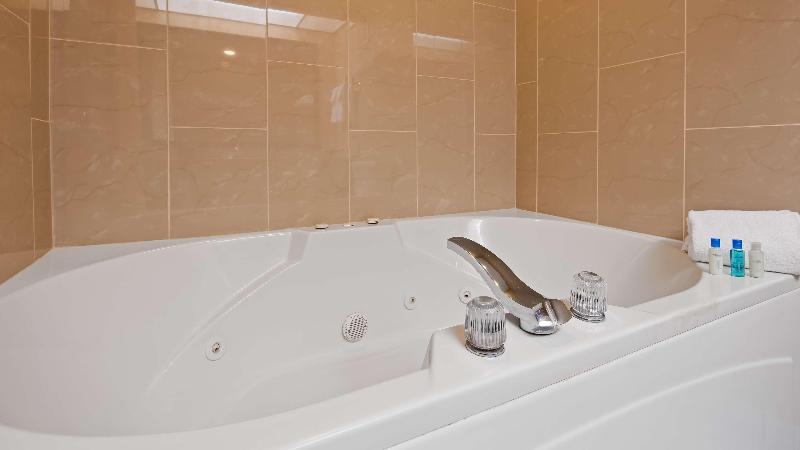 Стандартный Номер Кровать Кинг, Best Western Plaza Hotel Saugatuck