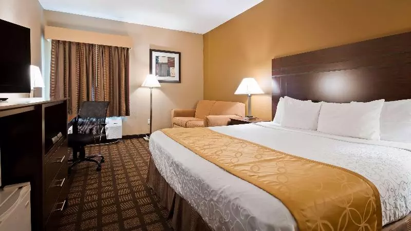 キングサイズベッドのスタンダードルーム, Best Western Plaza Hotel Saugatuck