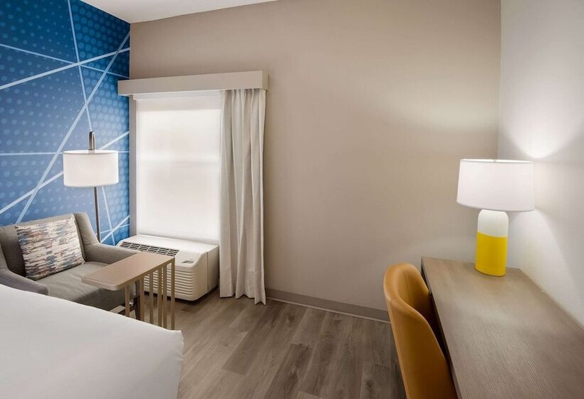 غرفه قياسيه سريرين مزدوجين, Comfort Inn & Suites Fishers  Indianapolis