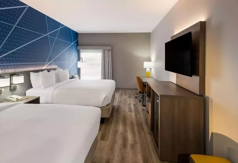 ２ダブルベッドのスタンダードルーム, Comfort Inn & Suites Fishers  Indianapolis