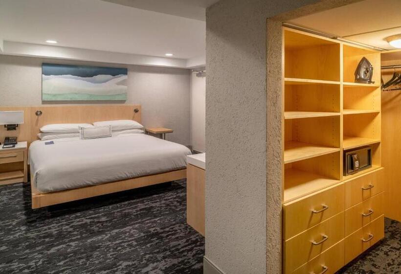 프레지덴셜 스위트, Delta Hotels By Marriott Huntington Downtown