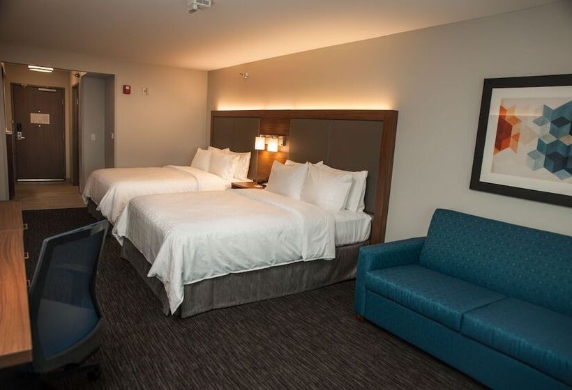 סוויטה, Holiday Inn Express Hotel & Suites Norfolk, An Ihg