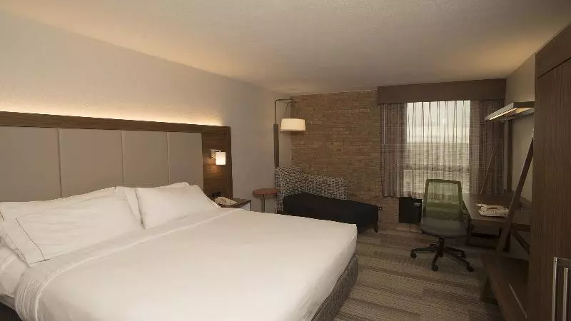 اتاق استاندارد, Holiday Inn Express   San Antonio Airport, An Ihg