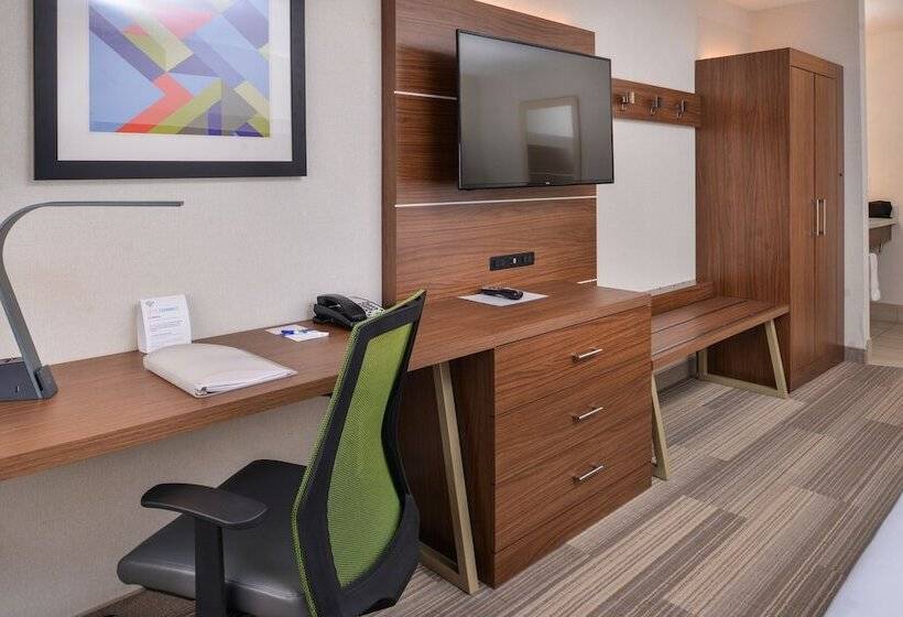 חדר סטנדרט, Holiday Inn Express Westley, An Ihg