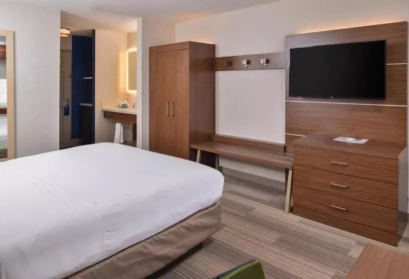 اتاق استاندارد با تخت بزرگ, Holiday Inn Express Westley, An Ihg