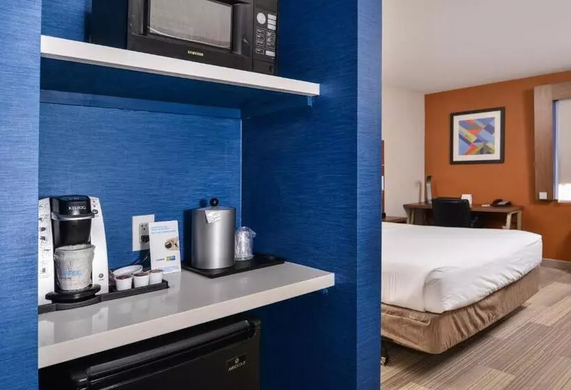 اتاق استاندارد برای معلولان, Holiday Inn Express Westley, An Ihg