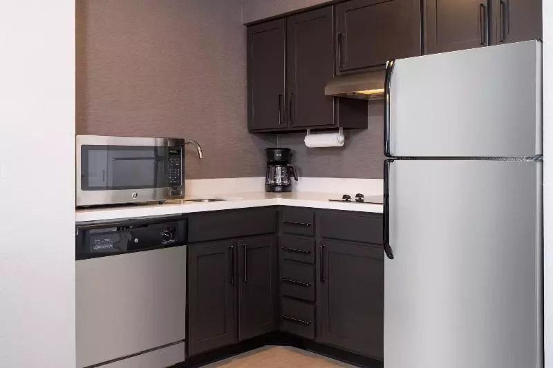 キングサイズベッドのスイートルーム, Holiday Inn Express Wilson I 95, An Ihg