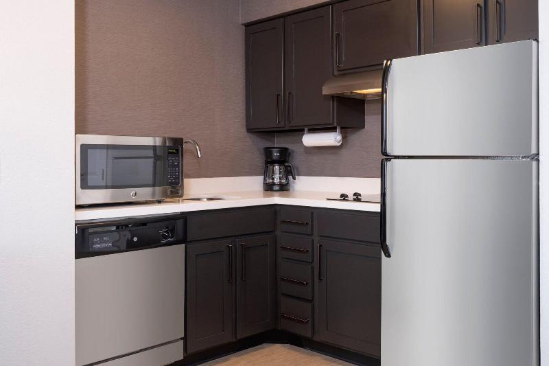 스위트 킹사이즈 침대, Holiday Inn Express Wilson I 95, An Ihg