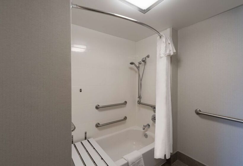 جناح لذوى الاحتياجات الخاصة, Homewood Suites By Hilton Memphisgermantown