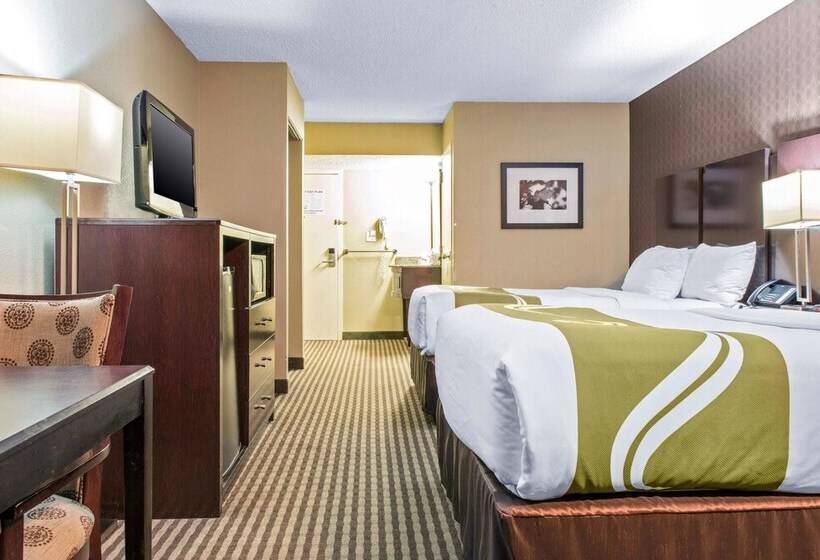 غرفه قياسيه سريرين مزدوجين, Quality Inn Festus