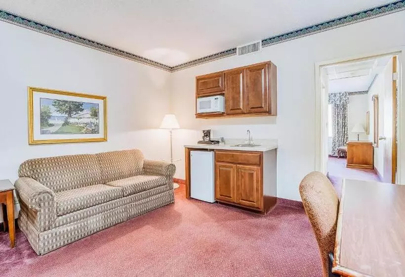 سوییت, Oyo Hotel Monroe La I 20
