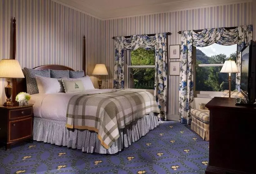 景色の見えるデラックスルーム, The Omni Homestead Resort & Spa