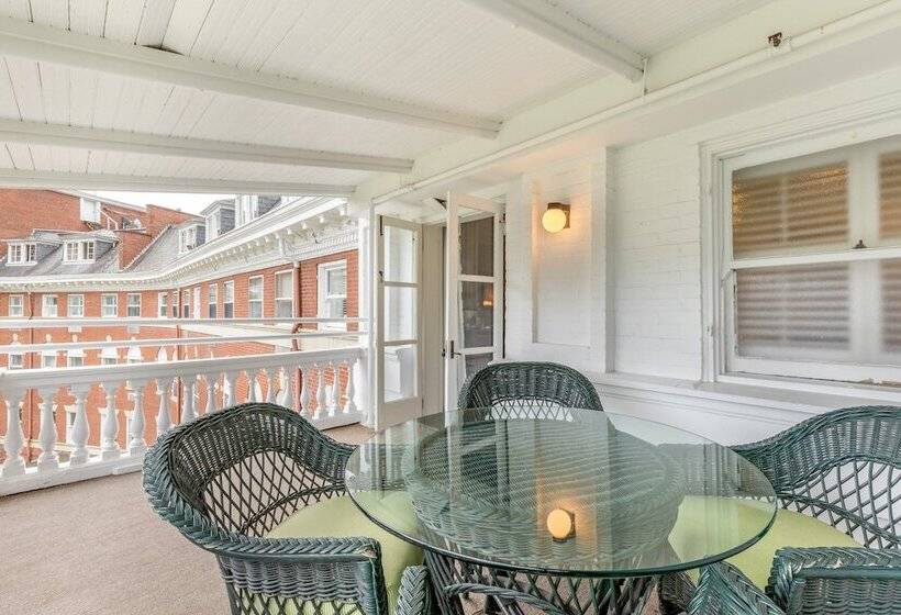 デラックスルーム, The Omni Homestead Resort & Spa