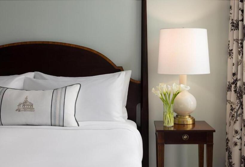 전망 디럭스룸 킹침대, The Omni Homestead Resort & Spa