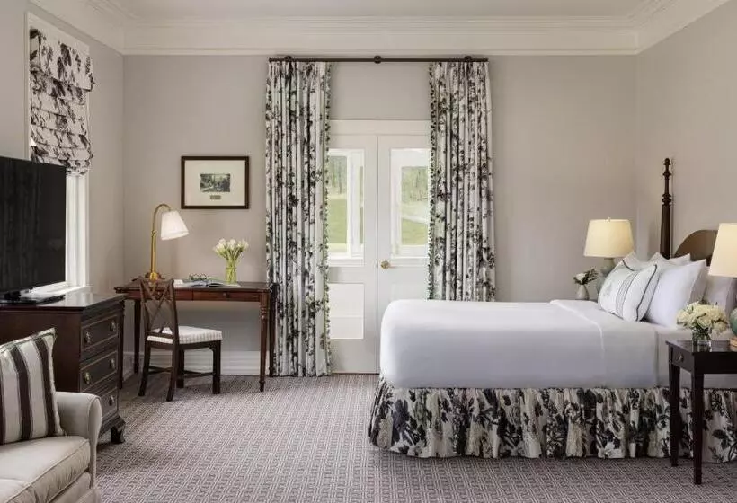 身障者適用キングサイズベッドルーム, The Omni Homestead Resort & Spa