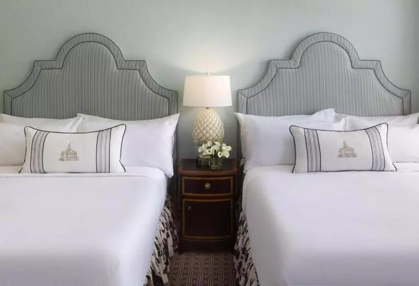 クイーンベッドのデラックスルーム, The Omni Homestead Resort & Spa
