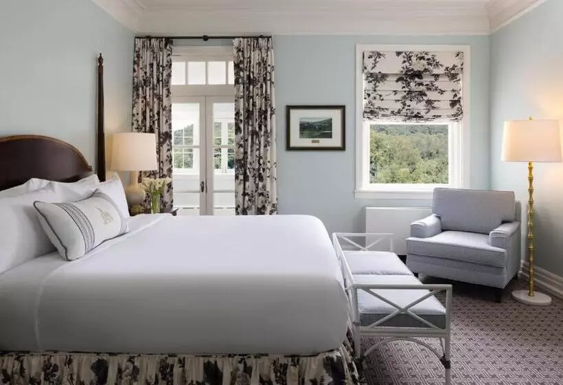 スタンダードスタジオ, The Omni Homestead Resort & Spa