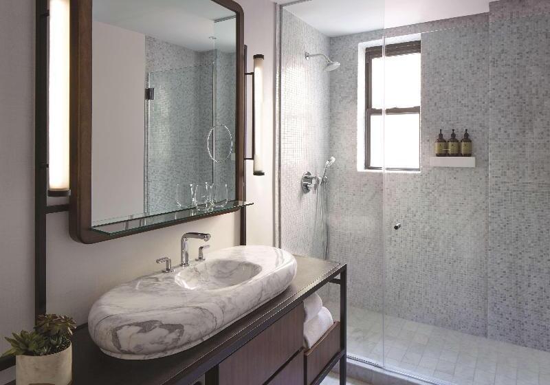 クイーンベッドのデラックスルーム, The Omni Homestead Resort & Spa