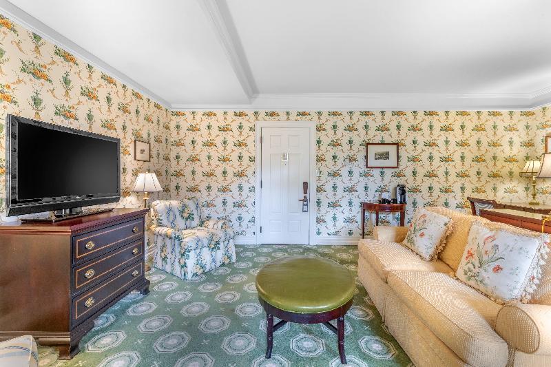 デラックススイート, The Omni Homestead Resort & Spa