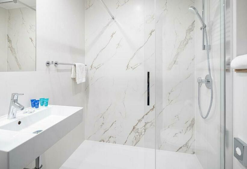 اتاق استاندارد, Maloves Resort & Spa