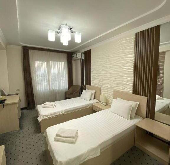 اتاق لوکس, Orzu