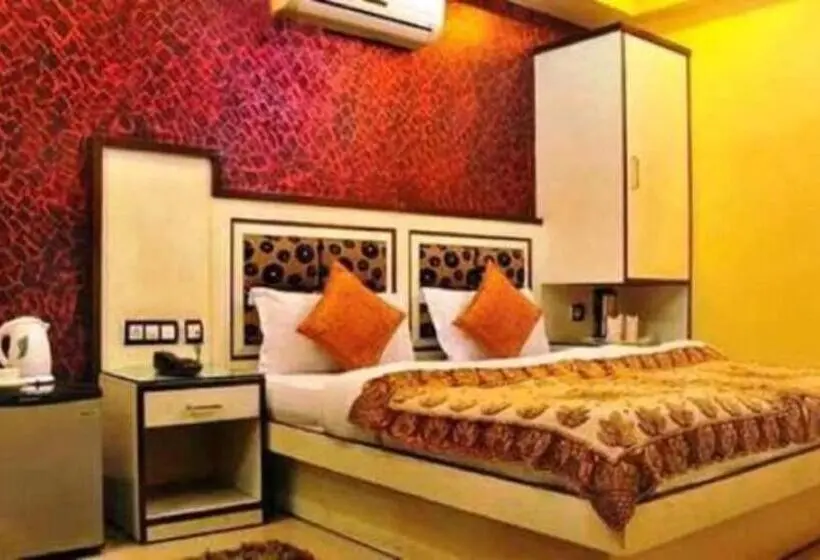 Deluxe-huone, Shivdev International