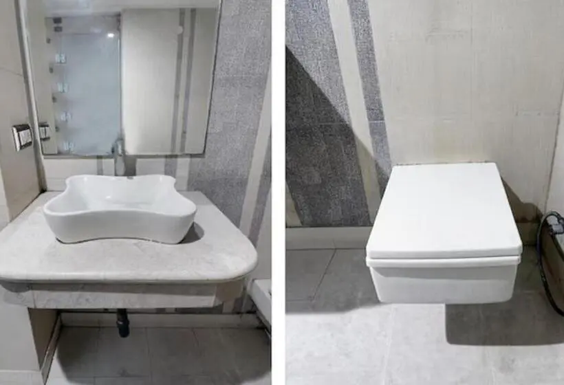 Deluxe-huone, Shivdev International