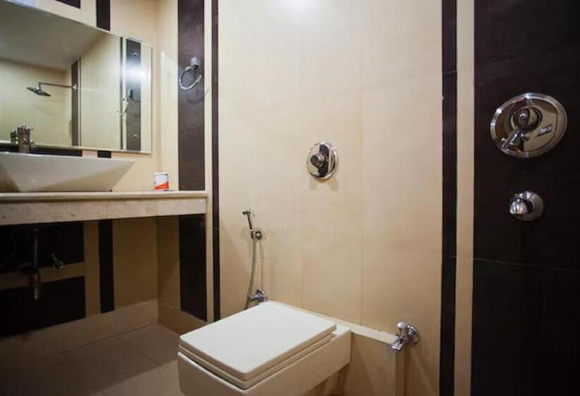 חדר סופריור, Shivdev International