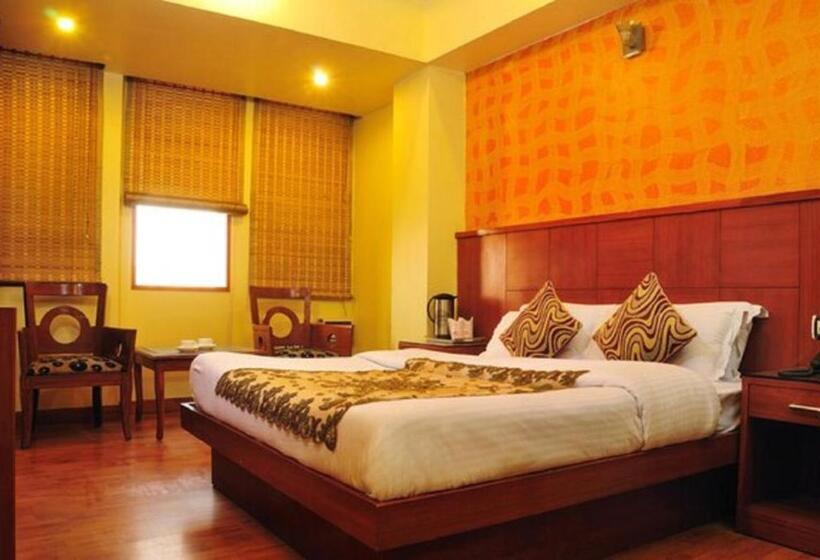 اتاق سوپریور, Shivdev International