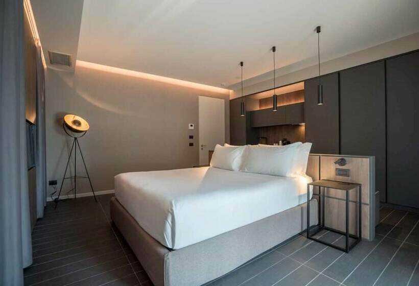 标准工作室, Be Mate Via Tivoli