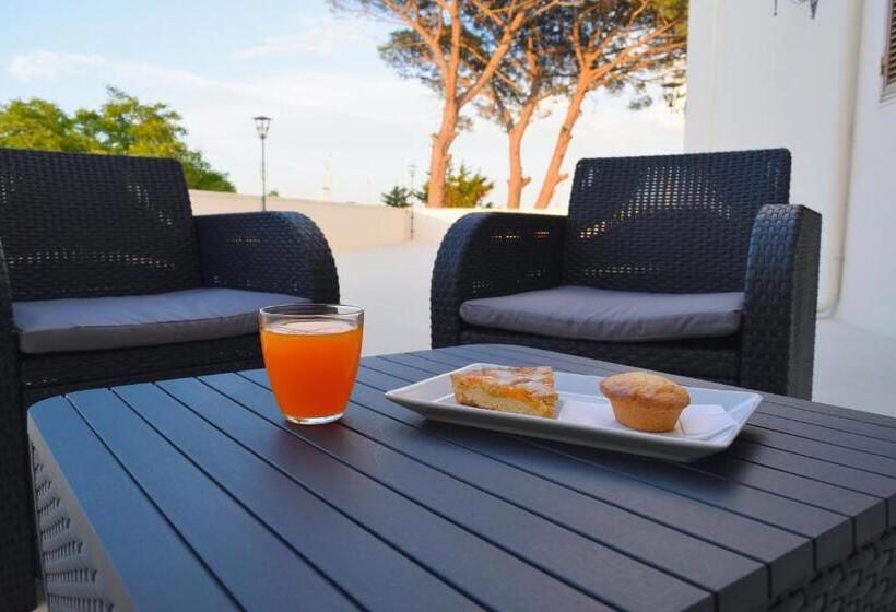 اتاق استاندارد با چشم‌انداز باغ, Calle Dei Saraceni