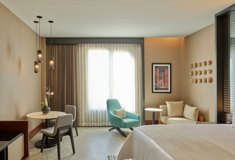 Club Room King Bed, Grand Fiesta Americana Oaxaca