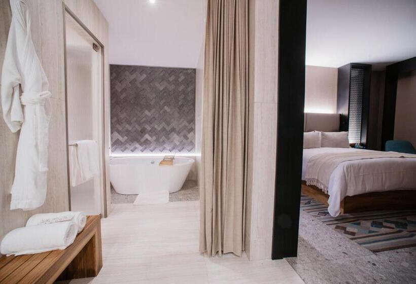 سوئیت مستر, Grand Fiesta Americana Oaxaca