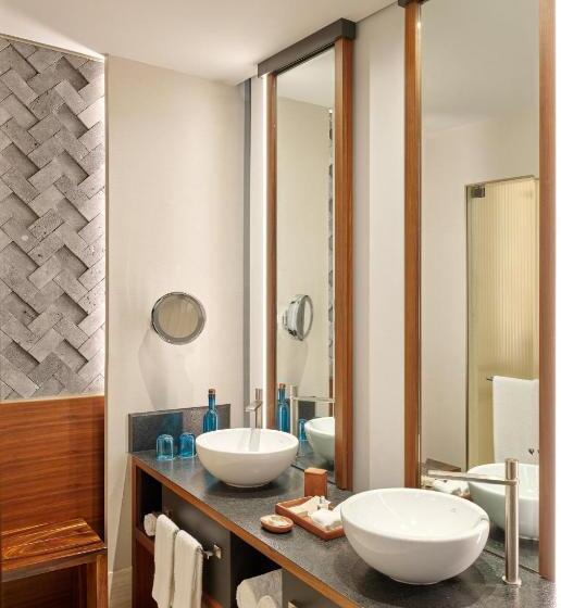 Club Room King Bed, Grand Fiesta Americana Oaxaca