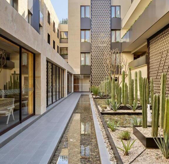 Club Room King Bed, Grand Fiesta Americana Oaxaca