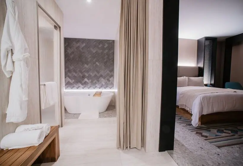 سوئیت مستر, Grand Fiesta Americana Oaxaca