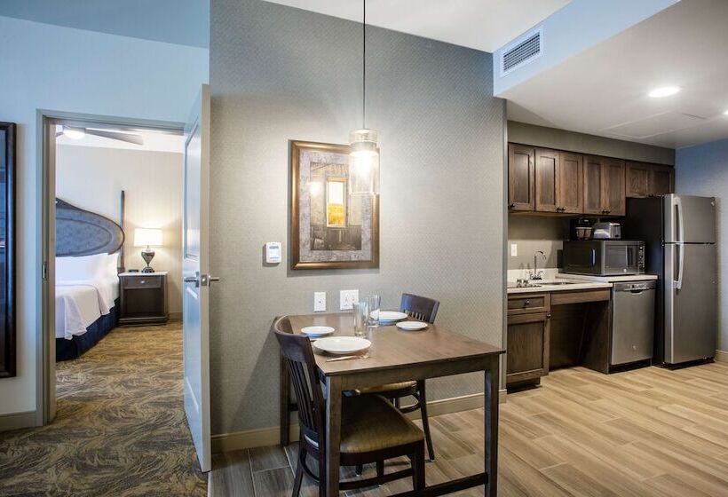 Люкс, Homewood Suites By Hilton Salina Downtown
