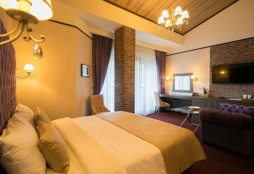 اتاق لوکس سه تخته, Vertex