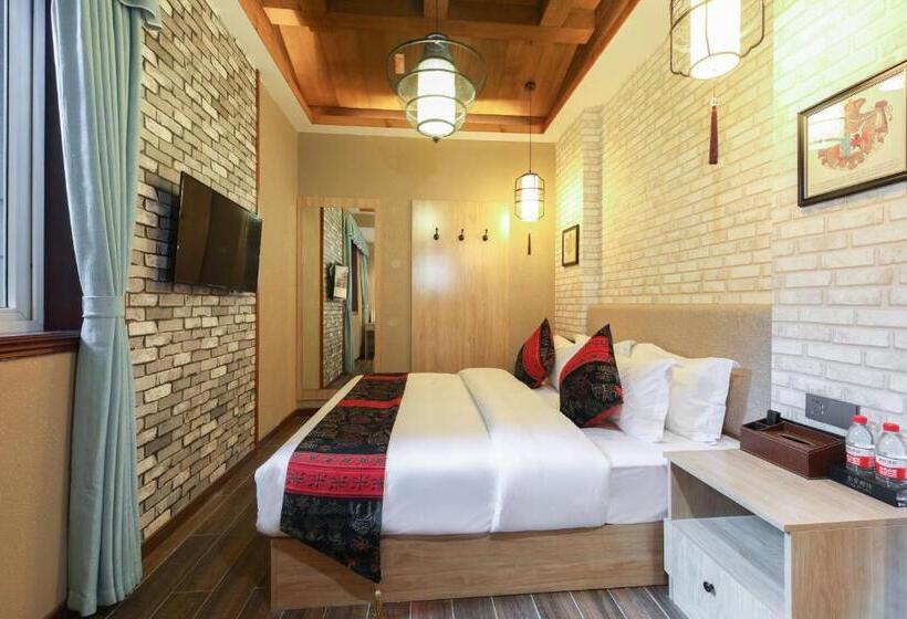 اتاق لوکس, Zou Qu Ye Travel